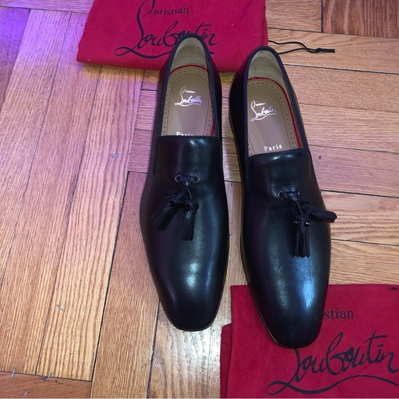 CHRISTIAN LOUBOUTIN Dandelion Tassel - Picture 1 of 9